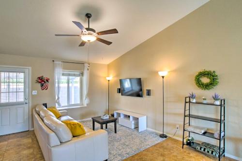 Meadows Casa | Gilbert Gem with Patio - Near Golf and Entertainment