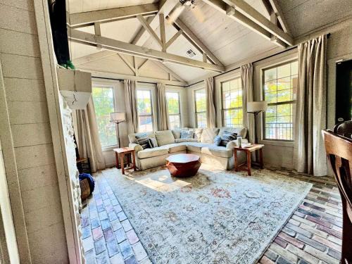 Grove Casa | Gilead Grand Lake Family Retreat