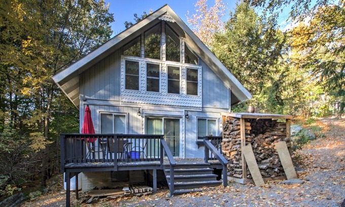 Gilford Casa | Gilford Cabin - 2 Mi to Gunstock Mountain Resort!