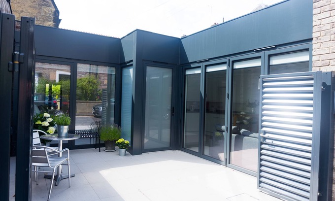 Tollcross Casa | Gillespie House Stunning Architect designed house near Kings Theatre