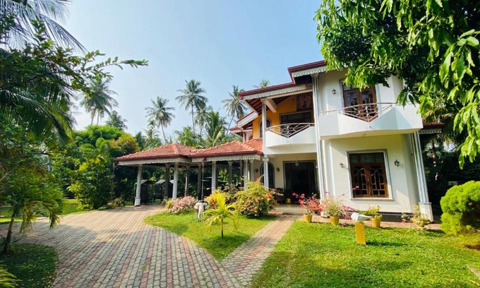 Kammala Casa | Gin Oya Elephant Bay Villa