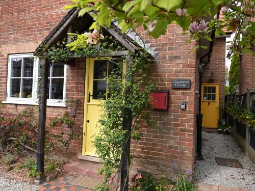 Canterbury Casa | Gingerbread Cottage
