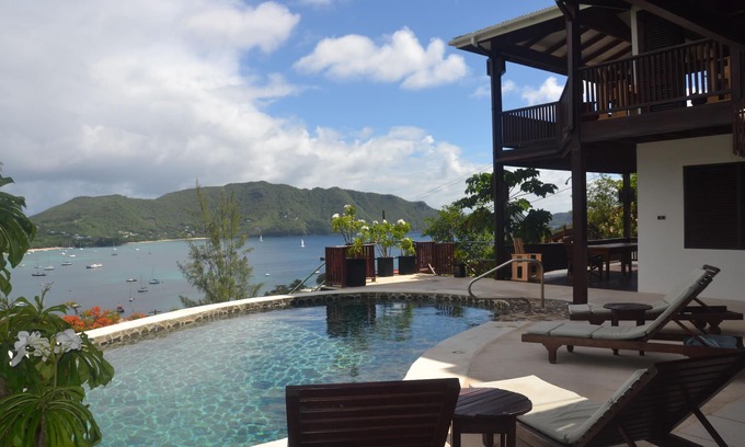 Pretoria Villa | Villa Bequia con Hermosas Vistas a la Bahía y al Mar; Cima de Port Elizabeth