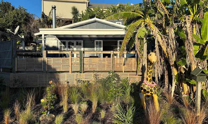 Whirinaki Cabaña | Giraffe Rest Hokianga Harbourside Rawene