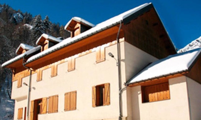 Saint-Colomban-des-Villards Casa | Gîte in the mountains within a family resort