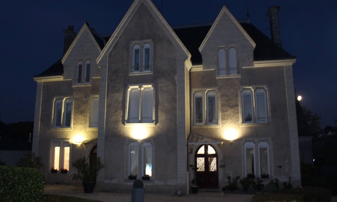 Cravant-les-Coteaux Casa | Gite à Cravant les Coteaux