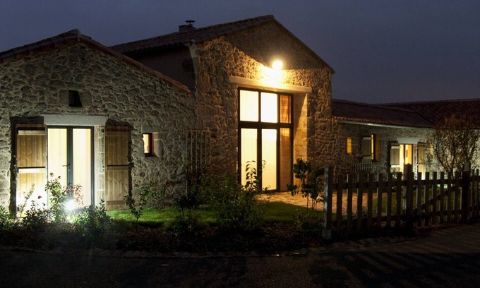 Chambretaud Cabaña | Casa rural a 6 km de puy du fou con piscina privada y jacuzzi accesible para discapacitados