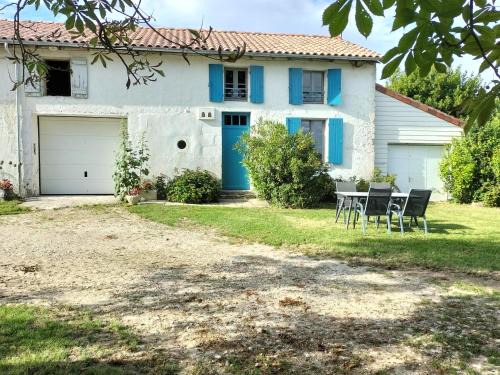 Antezant-la-Chapelle Casa | GITE A LA FERME
