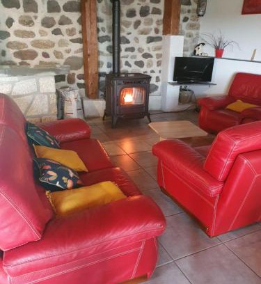 Le Plagnal Casa | " gite Au Pied Du Chapelas"
