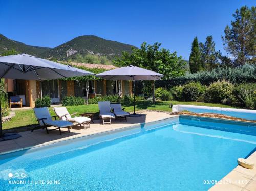 Rustrel Casa | GITE AUX 4 SAISONS DU COLORADO PROVENÇAL - 3 ÉTOILES - Rustrel