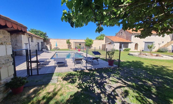 Braye-Sous-Faye Cabaña | Gite Braye-Sous-Faye, 2 bedrooms, 4 persons