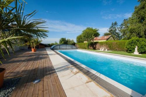 Neant-sur-Yvel Casa | Gite Bretagne Brocéliande piscine