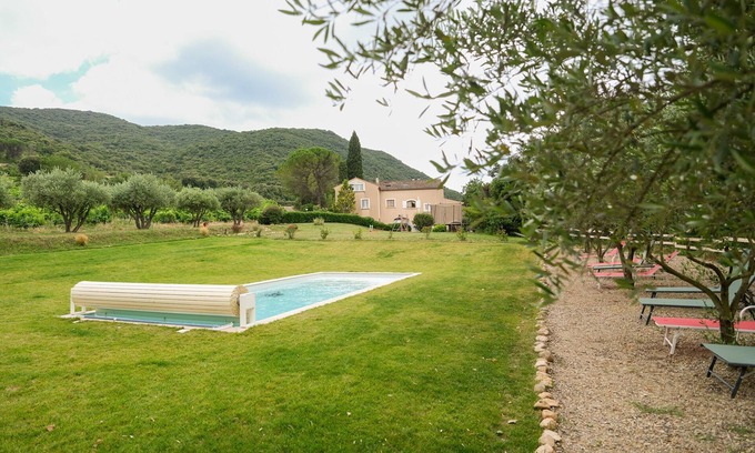 Bedarieux Casa | Gite Cabernet 8 Personnes - La Grange des Aurièges - Piscine et Mini-ferme