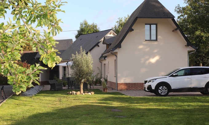 Bouillancourt-en-Sery Cabaña | GITE CHEZ MCIHEL WITH PRIVATE JACUZZI