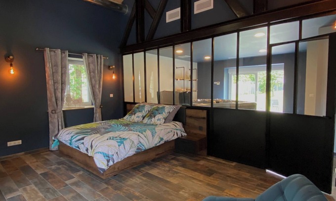Marigny-Marmande Casa | Gite Détente 5 Étoiles Loft Industriel Hammam, Sauna et spa