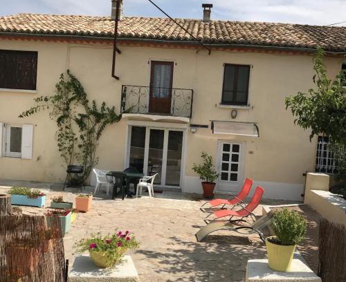 Saint-Remeze Casa | Gite d'Isa