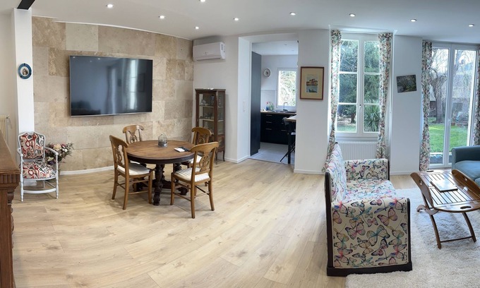 Poissy Apartamento | Gite de Charme, Meublé, 2 pas Rer, 16 min de Paris