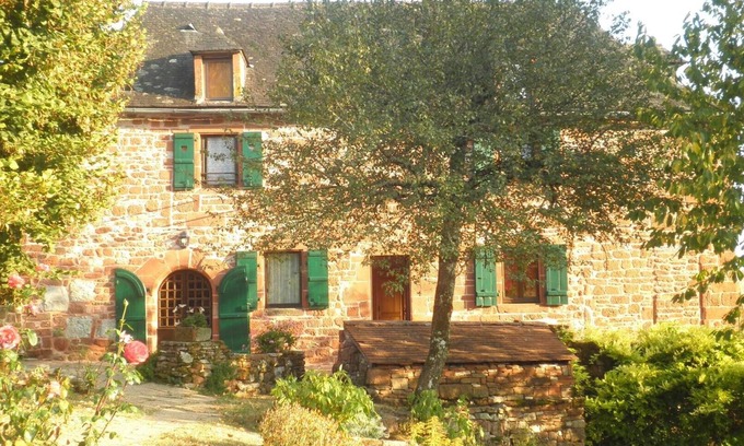 Collonges-la-Rouge Casa | Gîte de Hautefort en Collonges La Rouge a 300m del centro del pueblo South Corrèze