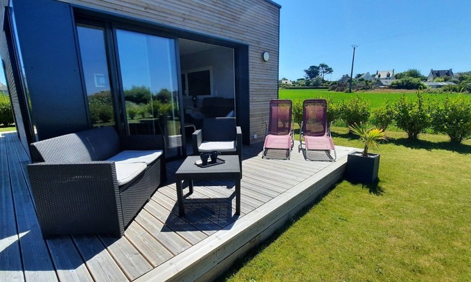 Saint-Pabu Casa | Gîte de Keroustad - Close to the beach with small sea view