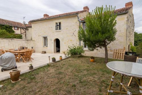 Deneze-sous-Doue Casa | Gite Divin 8 personnes