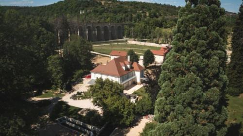 Plombiees-Les-Dijon Casa | Gite Domaine de Neuvon