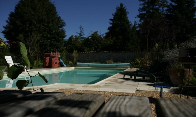Nanteuil-de-Bourzac Cabaña | Casa rural con piscina privada en la zona rural de Dordoña, cerca de Verteillac / Riberac