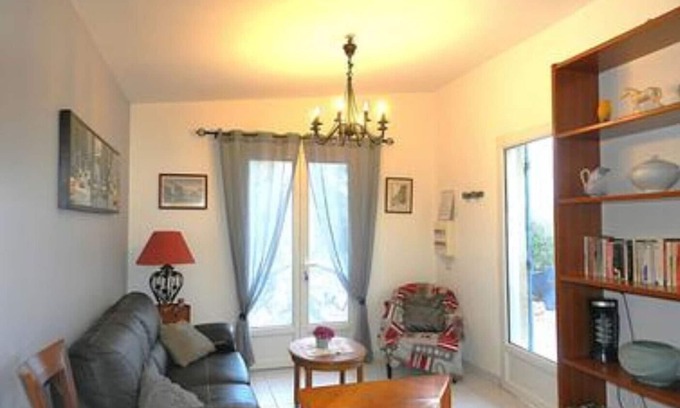 Laree Cabaña | Gîte 'Gite Isis' with Private Terrace, Shared Garden and Wi-Fi