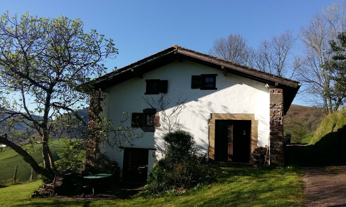 Bidarray Casa | GITE ITOLA, gran vivienda unifamiliar aislada en las alturas de BIDARRAY