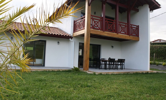 Irouleguy Casa | Gîte IZAR 4*, home in the heart of the Basque Country