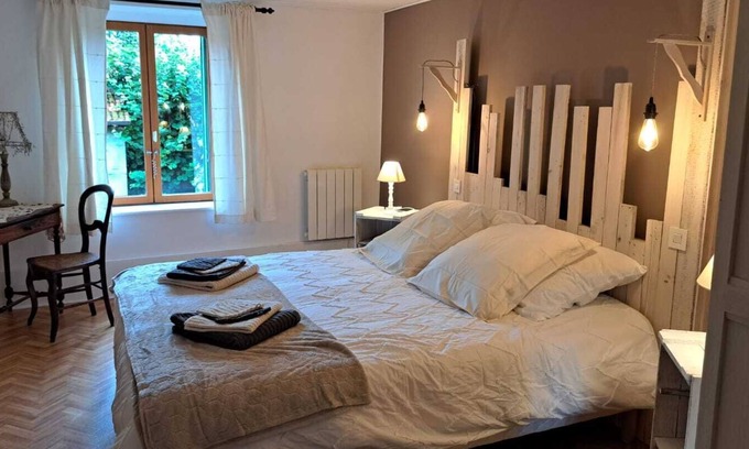 Forges-les-Bains Casa | Gite L'atout Charme au Centre de Bains les Bains