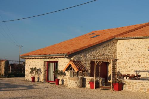 Parthenay Casa | Gite Le marronnier - Parthenay - 10 personnes - Gite à la campagne à 3 kms du centre-ville