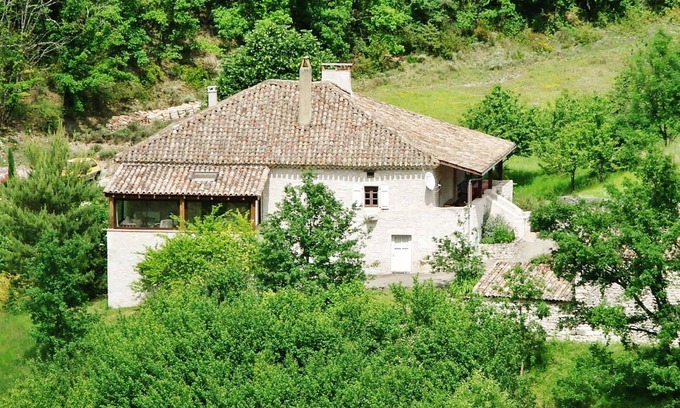 Cezac Otro | Gite Le Sabatou. Independiente de la propiedad privada, piscina y 30 hectáreas de reserva natural.