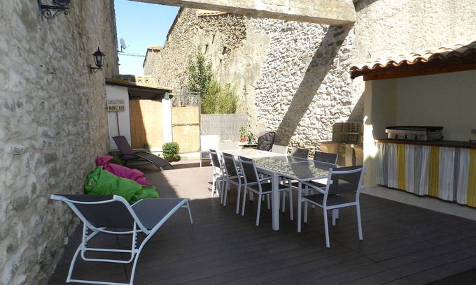 Montlaur Casa | Gite Le Vieux Pressoir, Montlaur. Cerca de Carcassonne. En el corazón de Corbières.