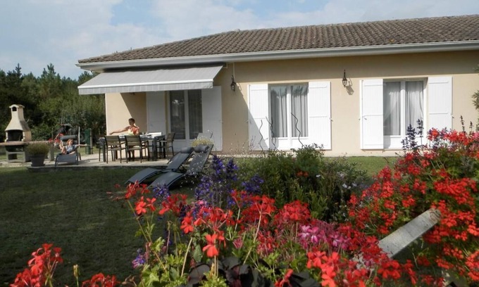 Gaillan-en-Medoc Casa | Gite LES Rhododendrons