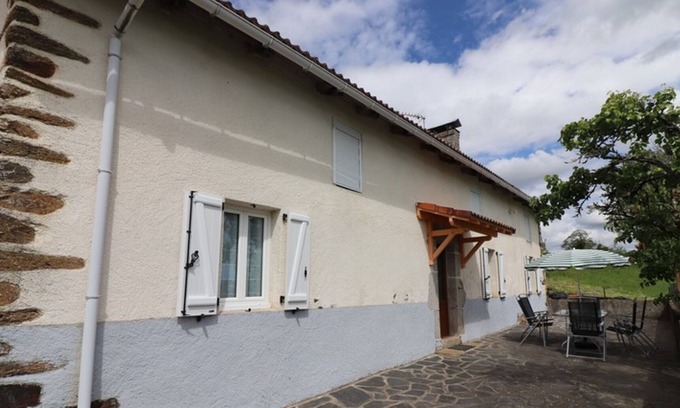 Leynhac Cabaña | Gite Leynhac, 2 bedrooms, 5 persons
