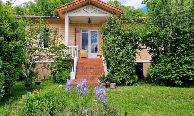 Montsoult Cabaña | Gite Montsoult, 2 bedrooms, 4 persons