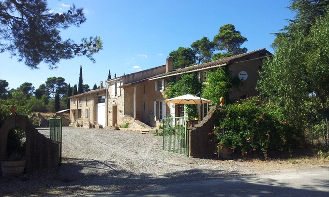 Laure-Minervois Casa | Les Pins - Russol Dominio - En el campo, entre los viñedos y el bosque, a 20 minutos de la ciudad medieval