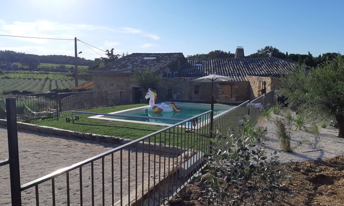 Saint-Marcel-de-Careiret Casa | GITE DE MAS SOURLIN: TOTALMENTE REFORMADO EN 2019, ¡NUEVO!