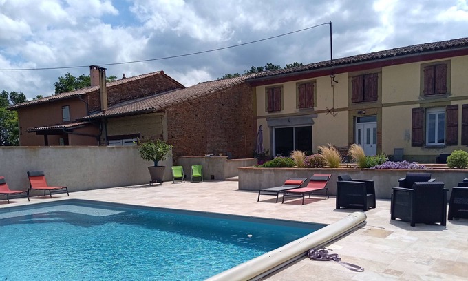 Fronton Cabaña | gite de codeval con frontón
