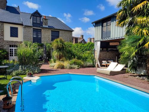 Antrain Casa | Gite Pavillon Le 1900