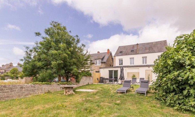 Portbail Cabaña | Gite Portbail, 5 bedrooms, 11 persons