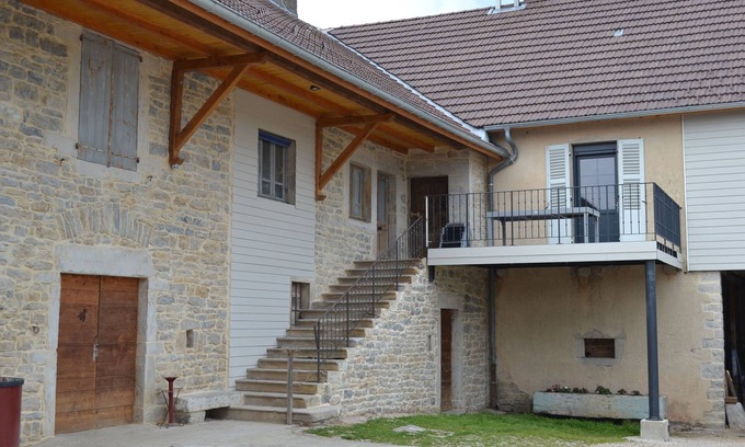Pannessieres Cabaña | Alquiler de casa de campo en el corazón de la viña y el condado
