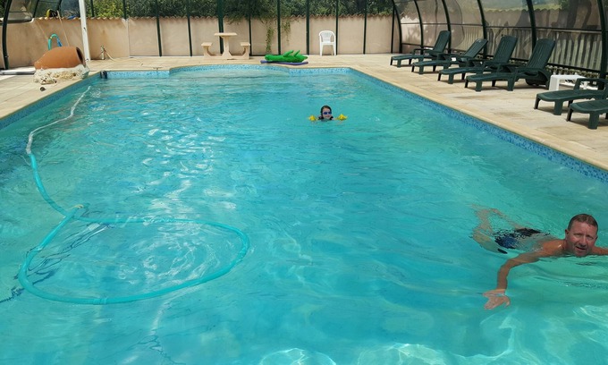 Penne-d'Agenais Condominio | GÎTE TOURNESOL campagne, 2 habitaciones, 6 pers. + sofá para 2 niños, piscina cubierta