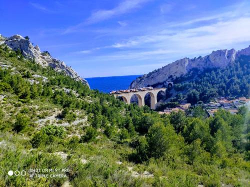 Niolon Apartamento | GITE TOUT CONFORT Parc UNESCO des CALANQUES LA VESSE