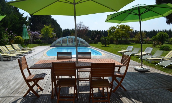 Prisse-la-Charriere Cabaña | ALQUILER CON PISCINA CUBIERTA Y CLIMATIZADA (3 ESTRELLAS)