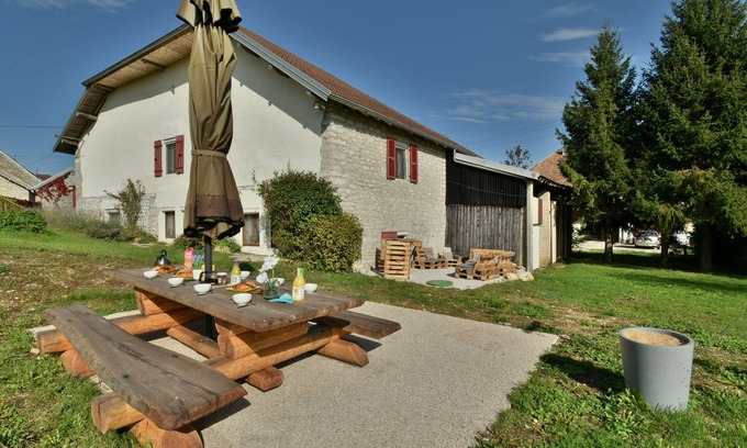 Molain Casa | Gite with spa, large 12-bed winter/summer house