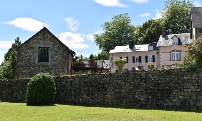 Le Neufbourg Casa | Gites in Le Neufbourg -Mortain
