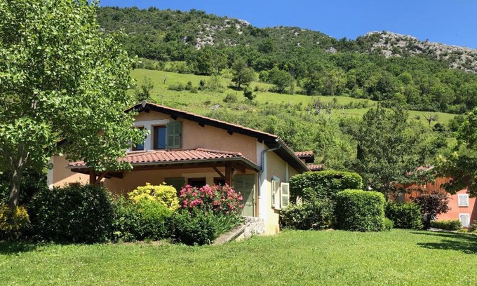 Pont-en-Royans Casa | Gites le Paradis - Superbe vue sur le Vercors Dominant le village
