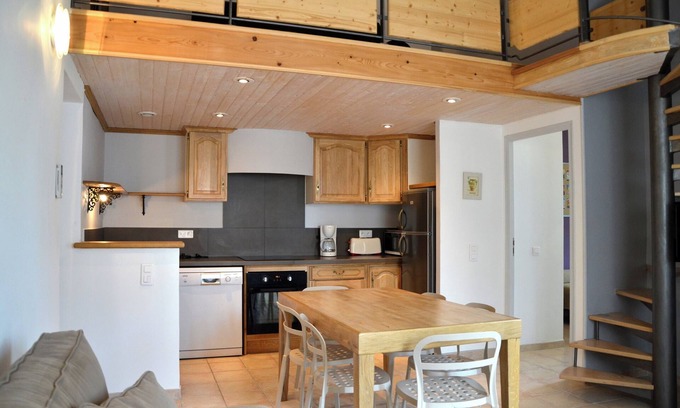 Raphele-les-Arles Casa | Gites Sonnailles #1, Gîte 6 personnnes in Holiday home between Camargue and Alpilles