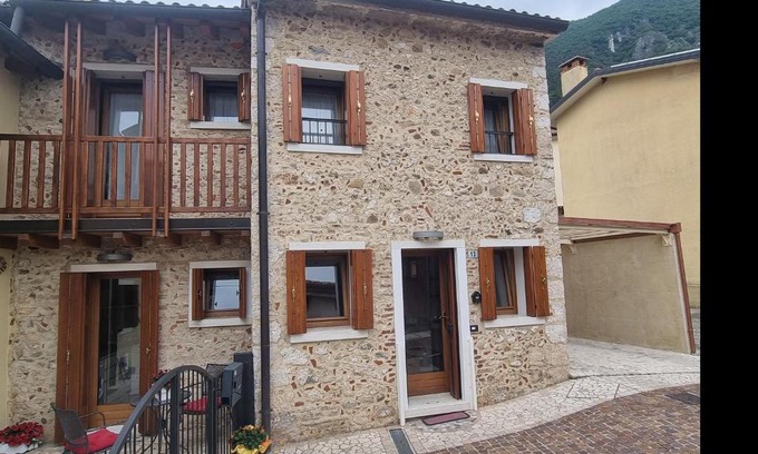 Pove del Grappa Casa | Giulietta e Romeo